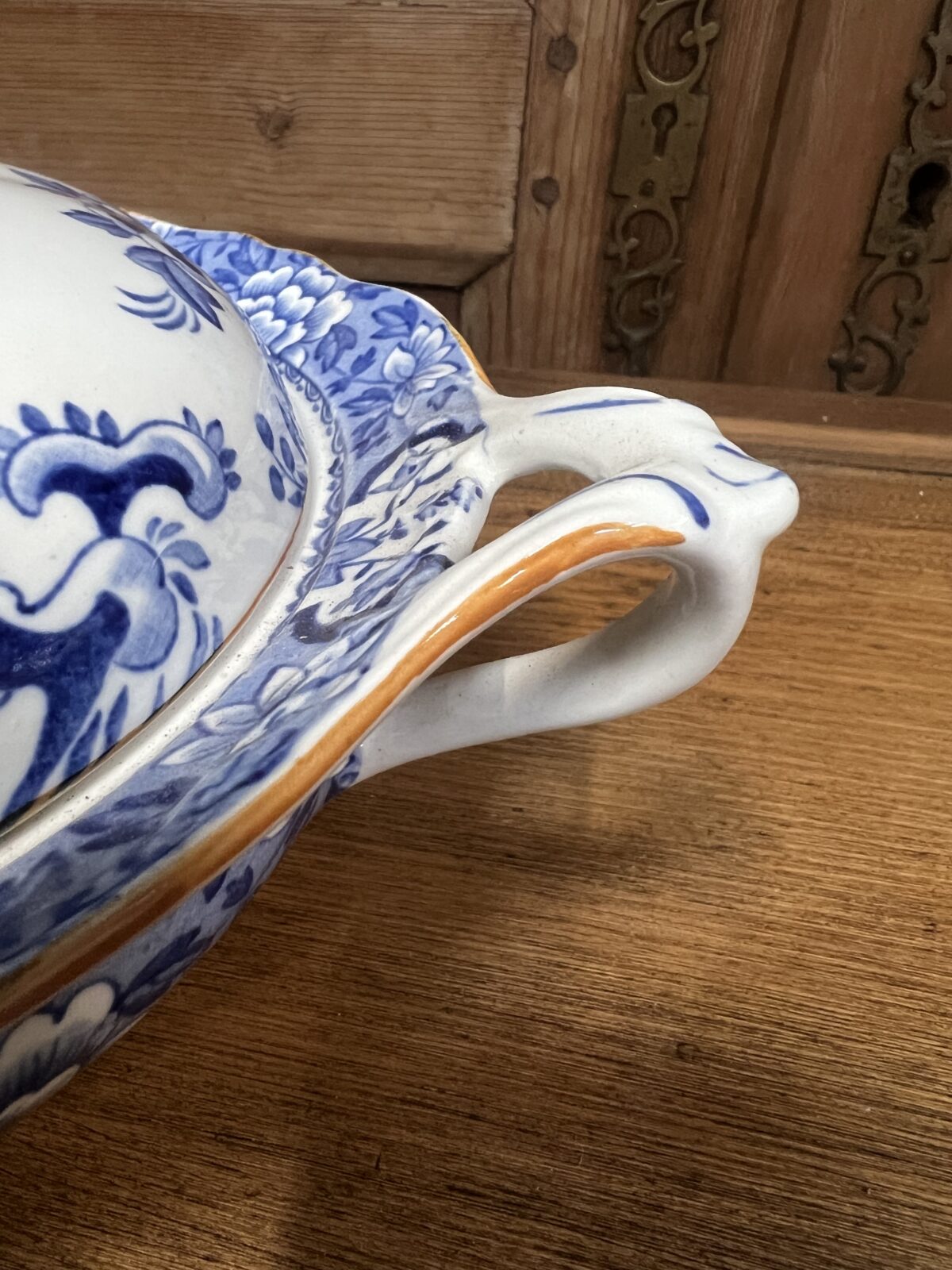 Aquila vintage tureen