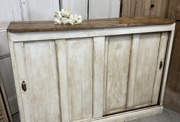 https://www.thebeehivelifestyle.com/product/vintage-sliding-door-cupboard/
