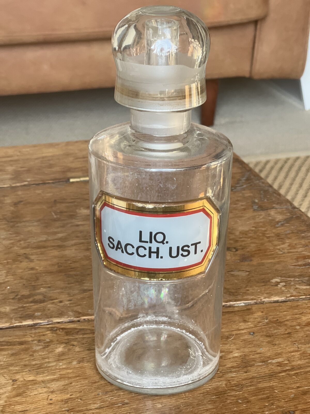 Antique apothecary bottle LIQ. SACCH.UST.