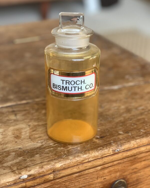 Antique apothecary bottle TROCH.BISMUTH.CO.